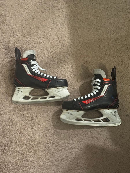 Senior Used CCM Hockey Skates Extra Wide Width Pro Stock Size 9