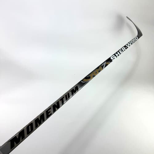 New Right Sherwood Momentum | Heel Curve 65 Flex Grip | E366
