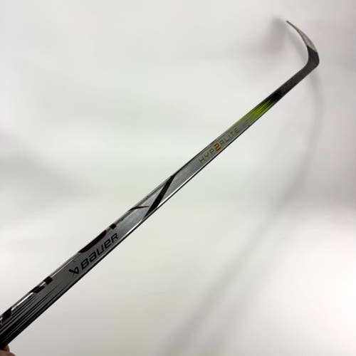 Used Right Bauer Vapor Hyperlite 2 | 65 Flex P88 Curve Grip | E364
