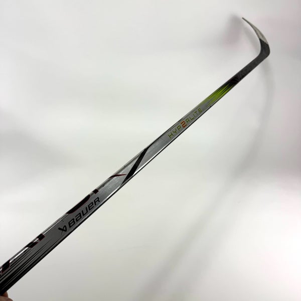 Used Right Bauer Vapor Hyperlite 2 | 65 Flex P88 Curve Grip | E364