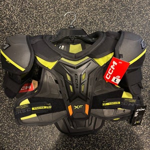 Large Junior CCM Tacks XF Shoulder Pads (New)