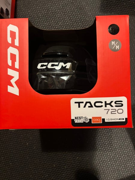 Medium CCM Tacks 720 Helmet (New)