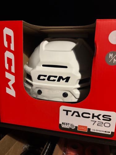 Medium CCM Tacks 720 Helmet (New)