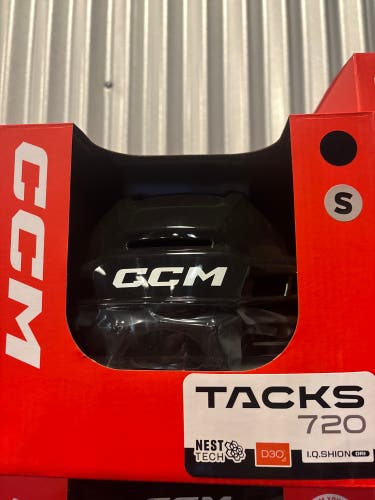 Small CCM Tacks 720 Helmet (New)