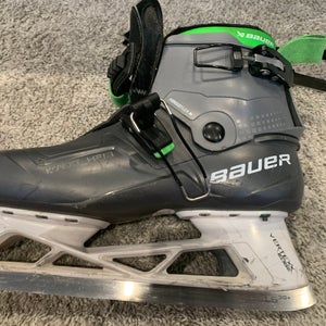 Bauer Konekt HF2 Hockey Goalie Skates Regular Width 9 (Used)