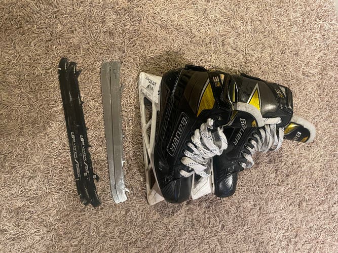 Bauer Supreme 3S pro Hockey Goalie Skates Regular Width Pro Stock 8 (Used)