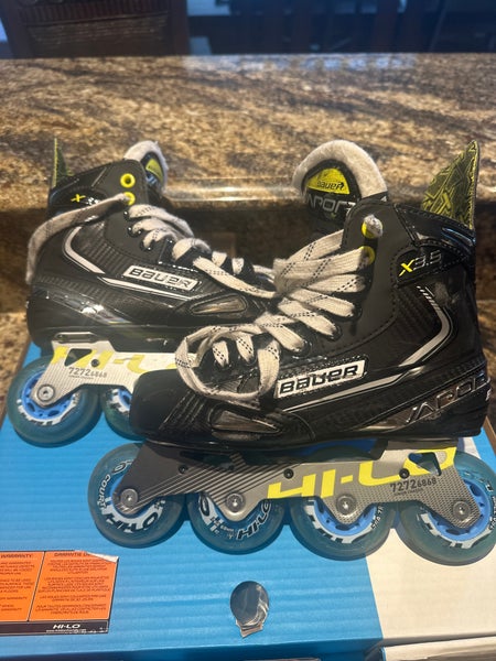 Bauer Vapor X3.5 Hockey Skates Regular Width Size 3.5 (Used)