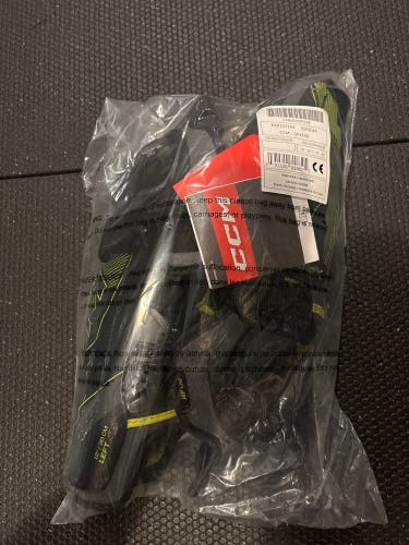 Junior CCM Tacks XF 80 12" Shin Pads (New)