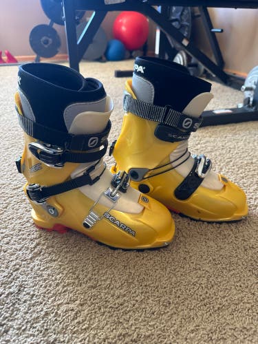 Scarpa Magic Touring Boot: Size 24.5 (286mm) *brand new*