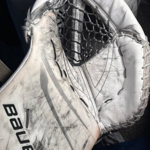 Senior 2023 Bauer Vapor Hyperlite 2 Regular