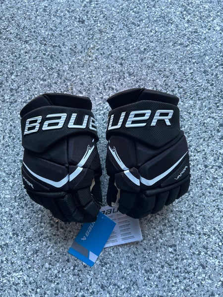 BRAND NEW Bauer Vapor Flypro Gloves 12"