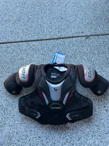 BRAND NEW Intermediate Large Bauer Vapor Fly40 Shoulder Pads