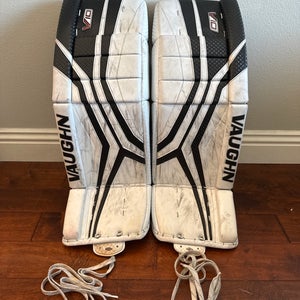 32" Vaughn Velocity V10 Pro Carbon Goalie Leg Pads (Used)