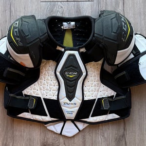 Large Senior CCM Ultra Tacks Pro Shoulder Pads Pro Stock (Used)