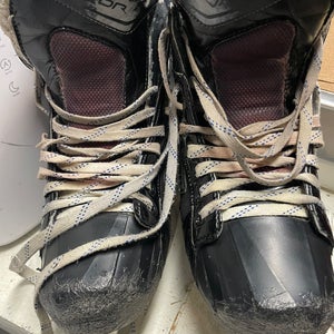Bauer Vapor X700 Hockey Goalie Skates 10.5 (Used)