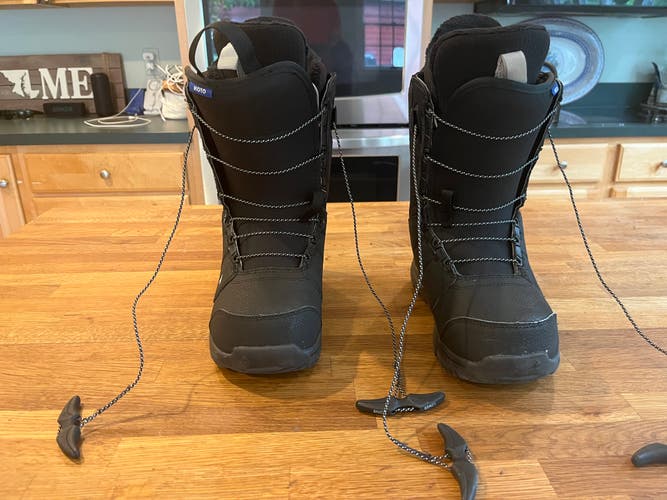 Men's Burton Moto Snowboard Boots Adjustable Flex All Mountain (Used)
