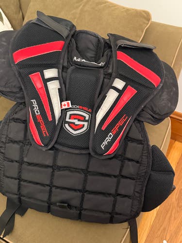 2023 Large Mckenney Pro Spec 470 Goalie Chest Protector (Used)