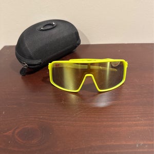 Oakley Sutro yellow on yellow with comes case. Best offer