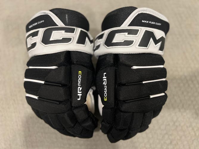 CCM HG4P3C Gloves 13" Pro Stock - Black