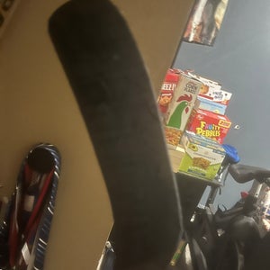 Junior Bauer Vapor Hyperlite 2 Right Handed Hockey Stick P90TM (Used)