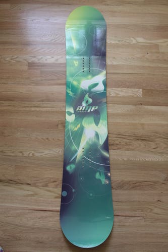 (OBO) Brand New Amp Energy Snowboard 154