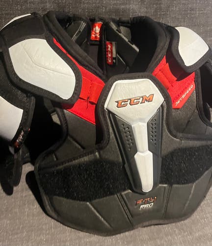Medium Junior CCM JetSpeed FT4 Pro Shoulder Pads (Used)