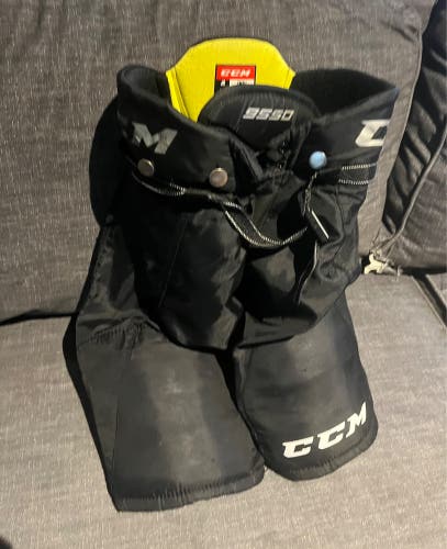 Junior Small CCM Hockey Pants (Used)