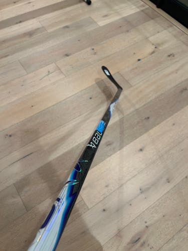 Senior Bauer Vapor FlyLite Left Hand Hockey Stick P92 (New)