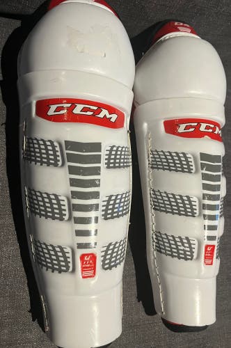 Junior CCM 11" Shin Pads (Used)