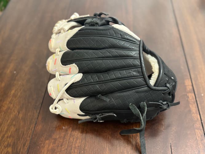 Absolutely Ridiculous Cookies and cream Baseball Glove 11.5" (Used)