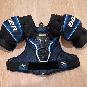 Medium Senior Bauer X Shoulder Pads (Used)