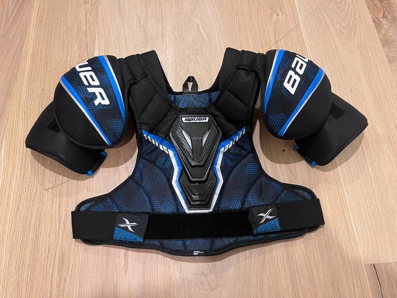 Medium Senior Bauer X Shoulder Pads (Used)