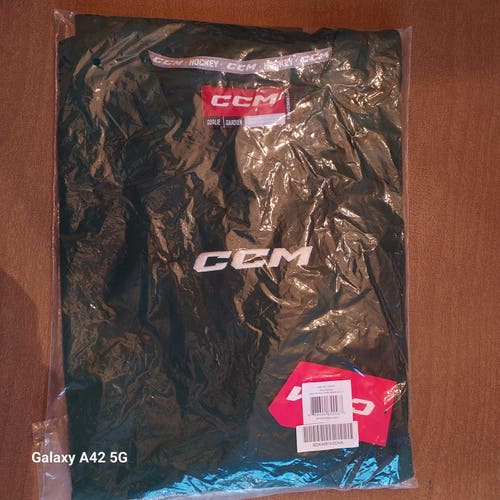 Medium Adult Unisex CCM 5000 Practice Jersey (New)