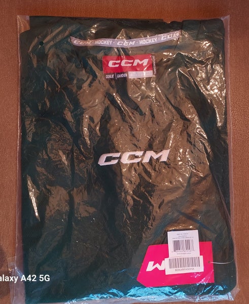 Medium Adult Unisex CCM 5000 Practice Jersey (New)