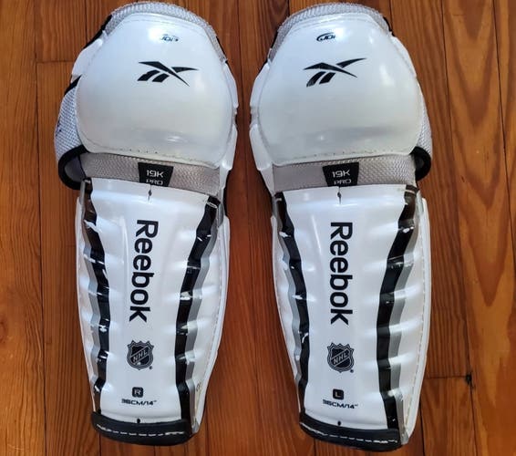 Senior Reebok 19K 14" Shin Pads Pro Stock NHL