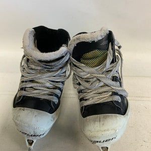 Used Bauer SUPREME ONE.7 Junior Goalie Skate Junior 02.5 11823-S000034899