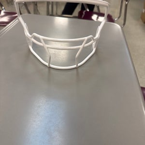 Medium Adult Riddell Axiom Helmet (Used)