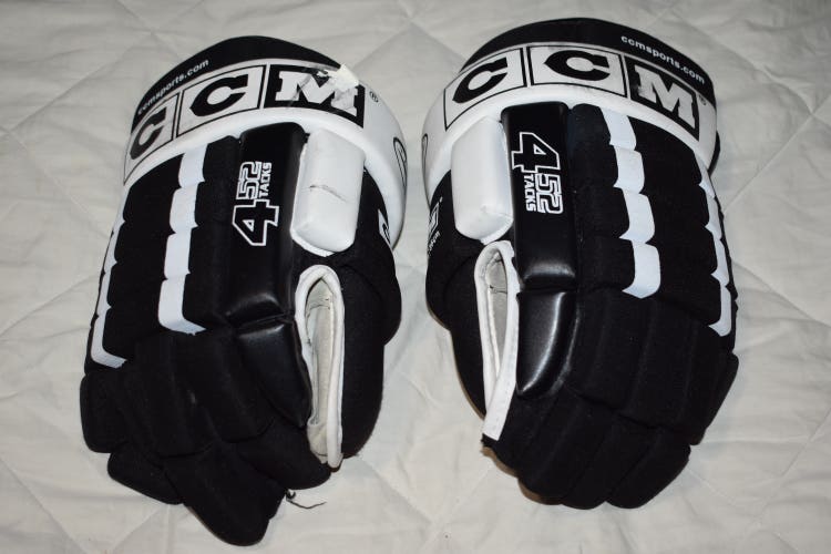 CCM Tacks 452 Hockey Gloves, Senior 14 inches