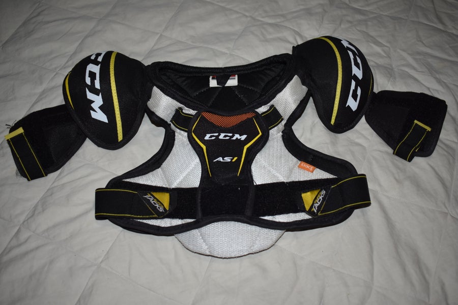 CCM Super Tacks AS1 Hockey Shoulder Pads w/D30, Youth Large