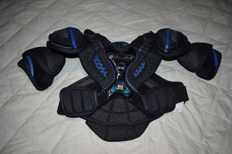 Bauer Supreme One95 Hockey Shoulder Pads w/Max Sorb, Junior Large - Great Condition!