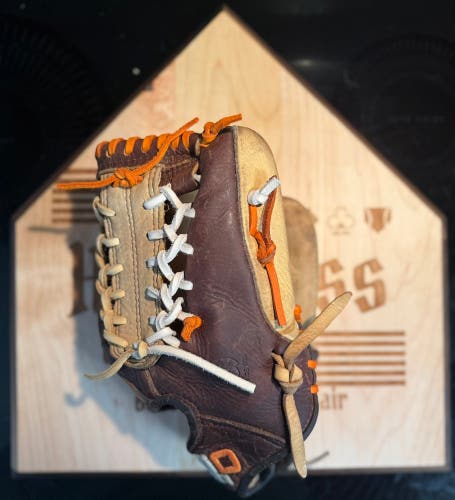 Nokona Alpha RH Infield Baseball Glove 11.5" (Used)