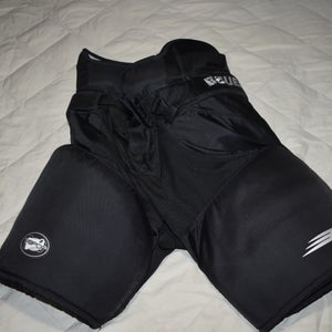 Bauer Vapor 6 Hockey Pants, Black, Junior Large - Great Condition!