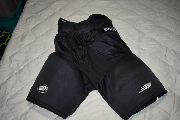 Bauer Vapor 6 Hockey Pants, Black, Junior Large - Great Condition!