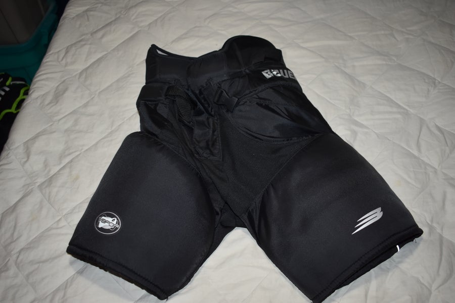 Bauer Vapor 6 Hockey Pants, Black, Junior Large - Great Condition!