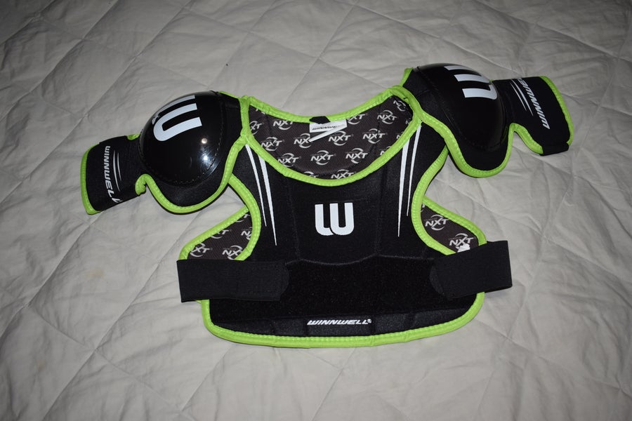 Winnwell NXT Hockey Shoulder Pads, Youth Large - Top Condition!