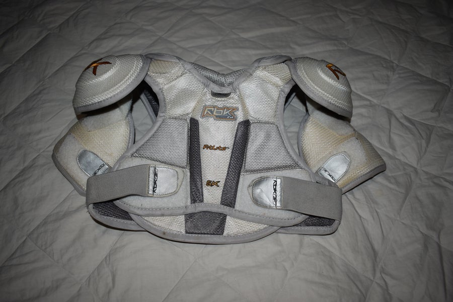Reebok 6K FitLite Hockey Shoulder Pads, Junior Large/Extra Large