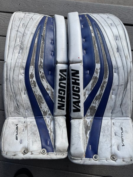 26" Vaughn Ventus SLR Jr Goalie Leg Pads (Used)