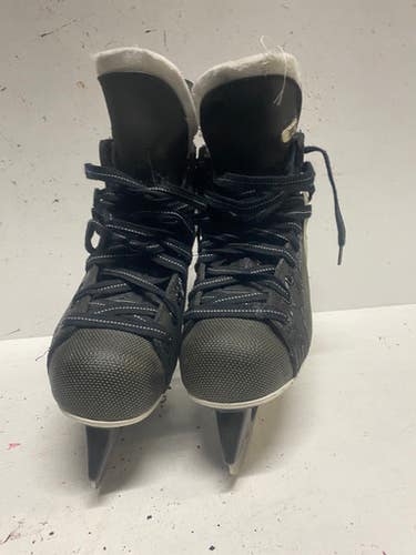 CCM Used Senior Size 7.5 Hockey Skates