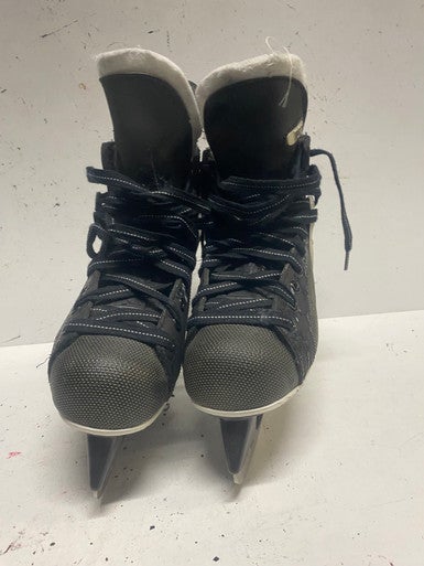 CCM Used Senior Size 7.5 Hockey Skates