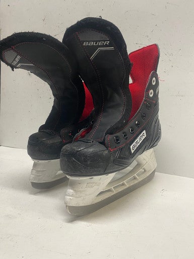Bauer (Used) Junior Size 2 Hockey Skates